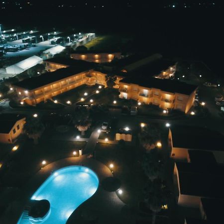 Hotel Minerva Brindisi Kültér fotó