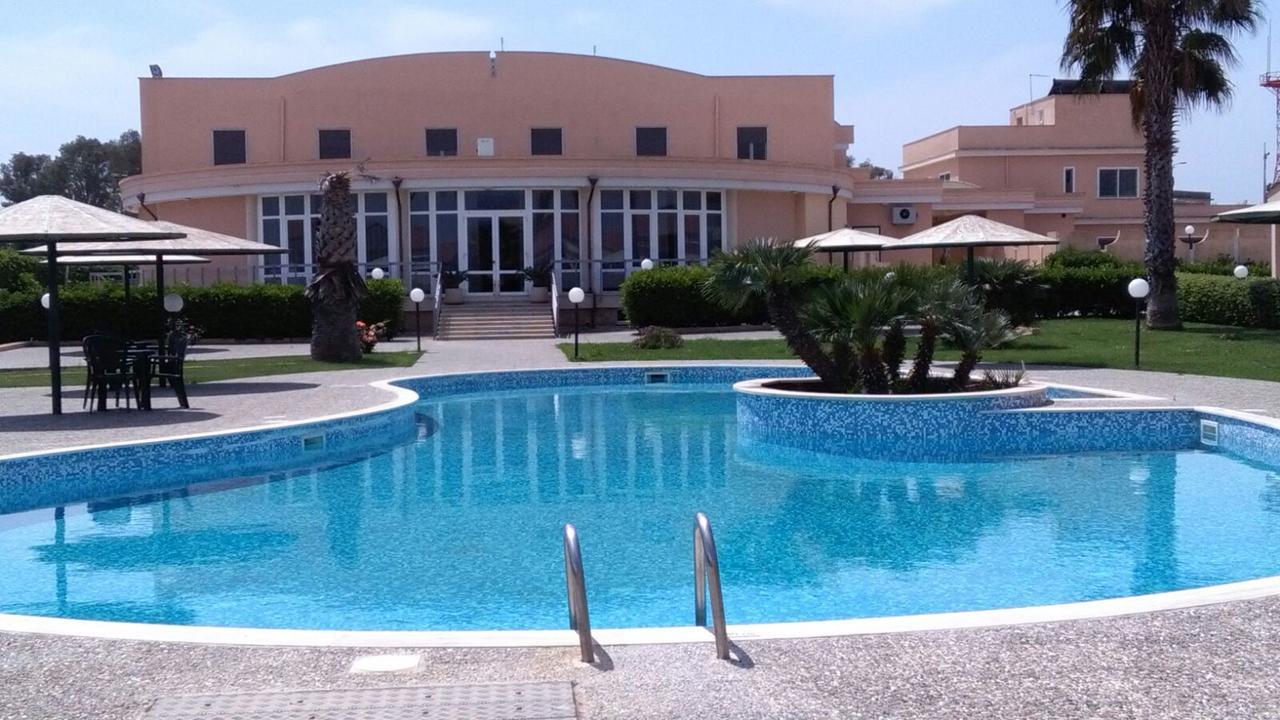 Hotel Minerva Brindisi Kültér fotó