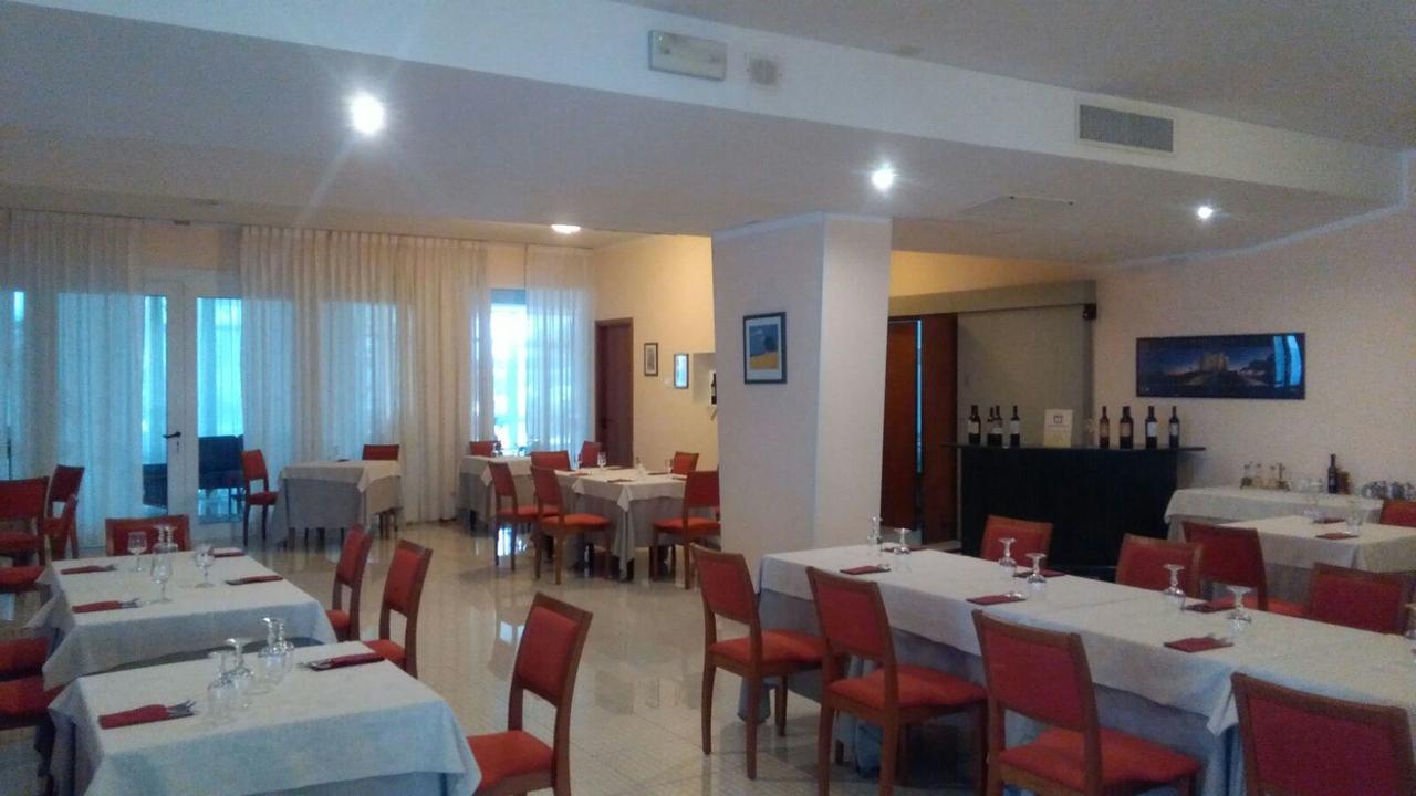 Hotel Minerva Brindisi Kültér fotó