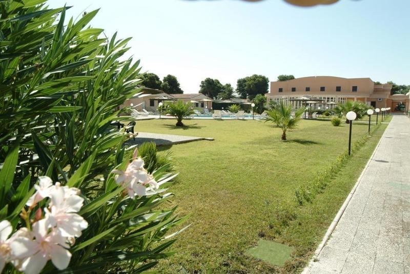 Hotel Minerva Brindisi Kültér fotó