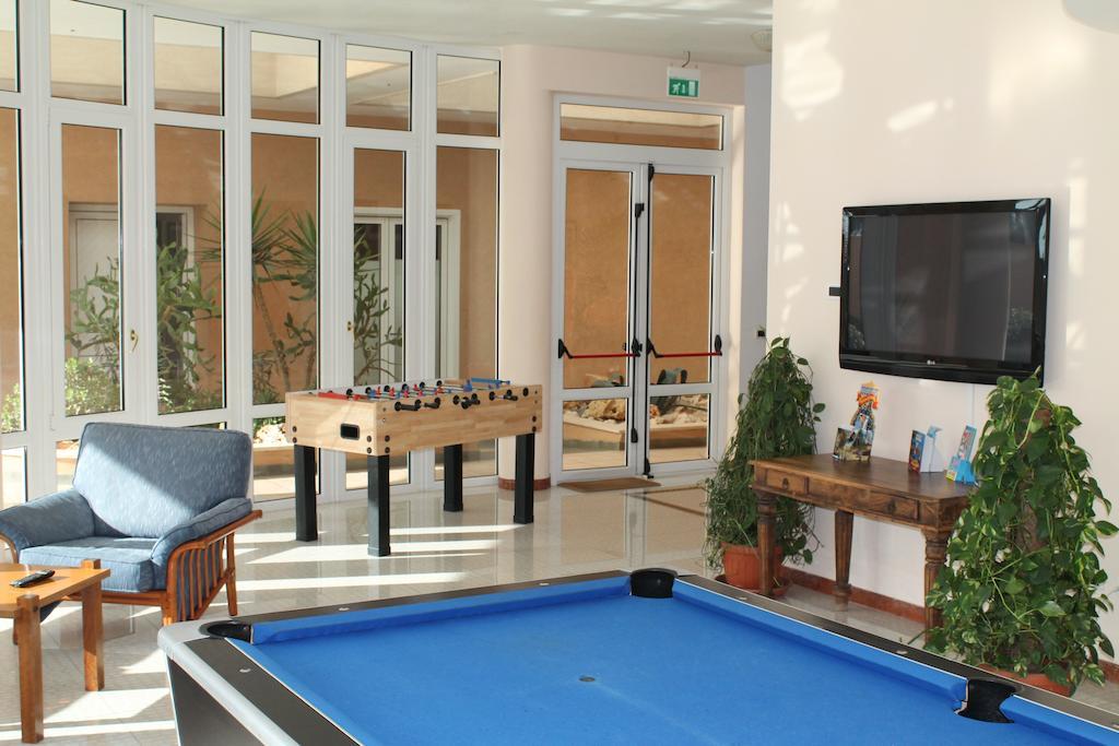 Hotel Minerva Brindisi Kültér fotó