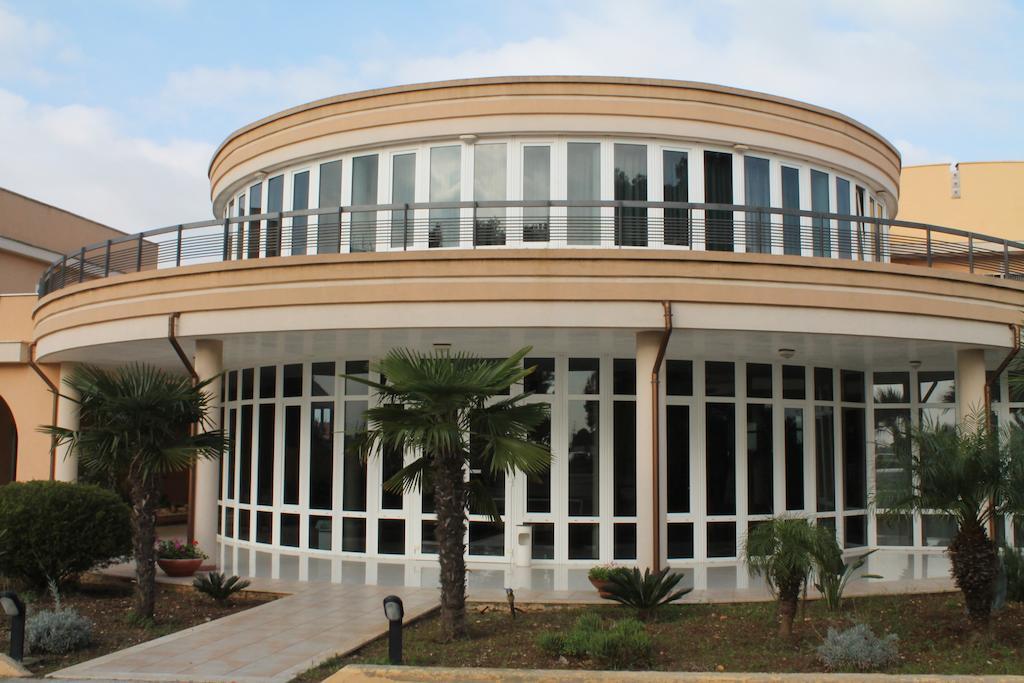 Hotel Minerva Brindisi Kültér fotó